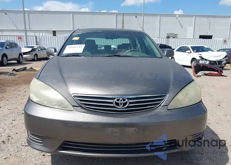 2005 Toyota Camry Le из США, поврежденный, VIN 4T1BE32K85U545028